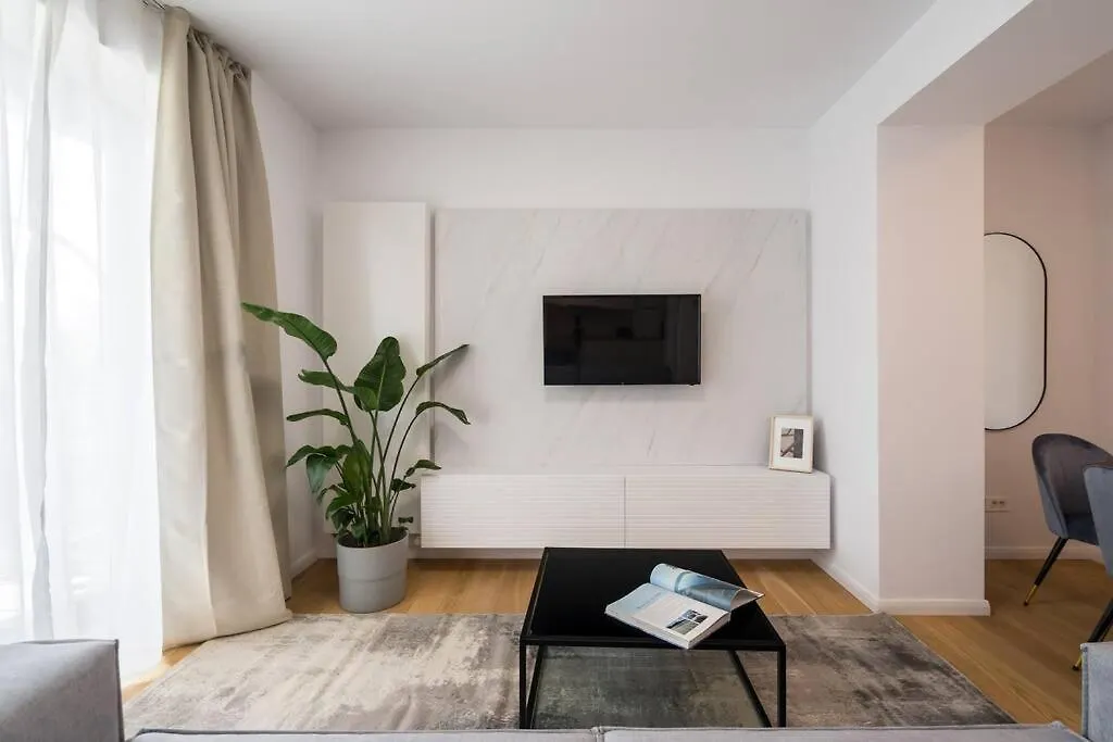 Luxurious Central New Penthouse + Parking Bucharest Romania