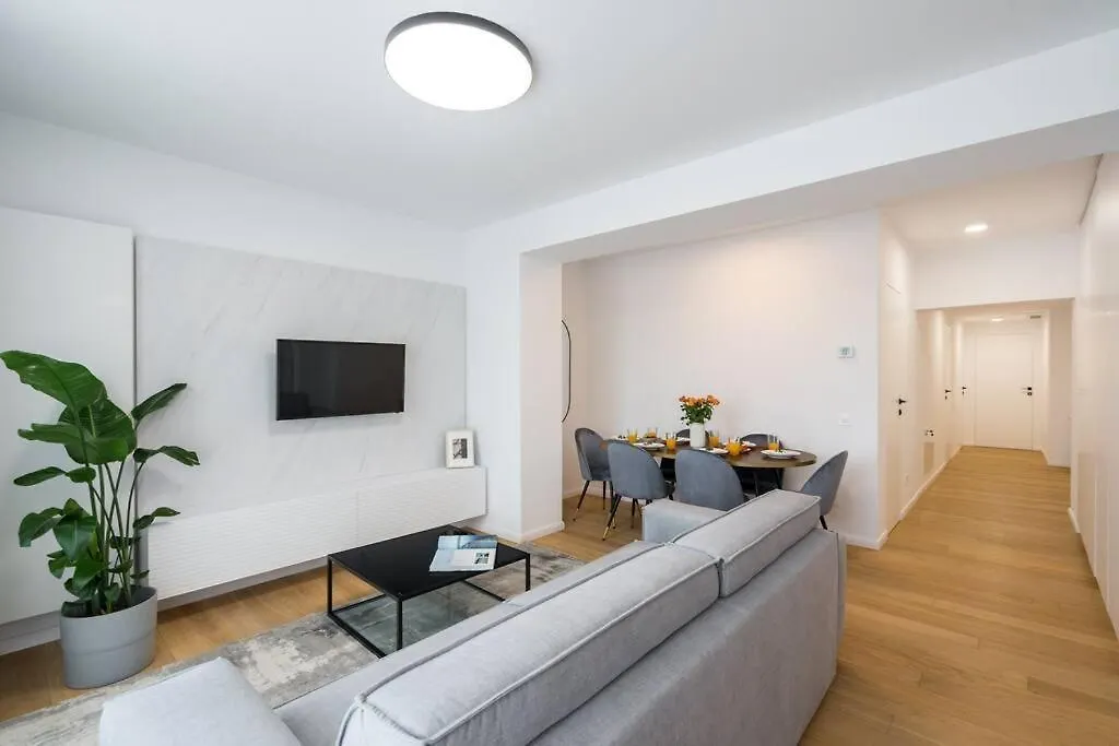 Luxurious Central New Penthouse + Parking Bucharest Apartment