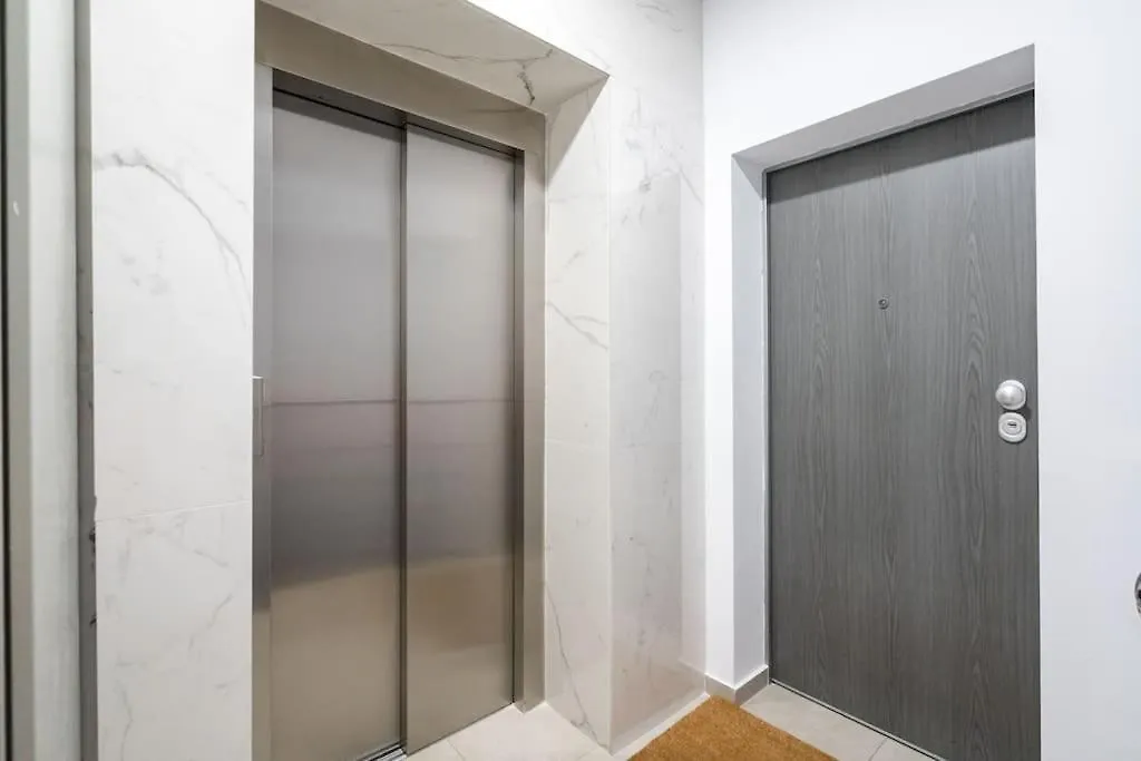Apartment Luxurious Central New Penthouse + Parking Bucharest