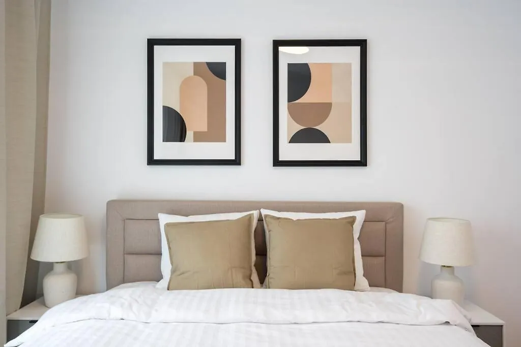 Luxurious Central New Penthouse + Parking Bucharest